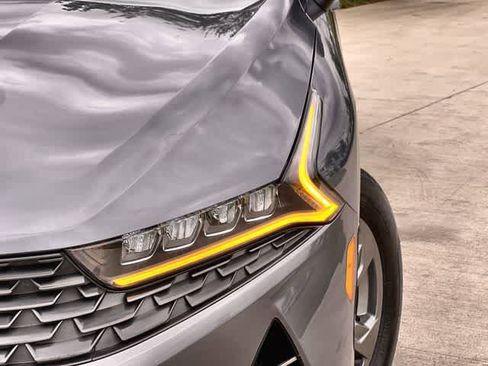 Used 2023 Kia K5 LXS image 24