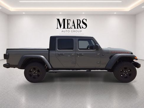 Used 2022 Jeep Gladiator Mojave w/ Trailer Tow Package AWD/4WD image 6