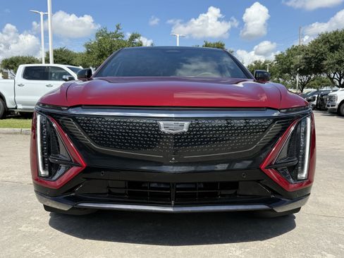 Used 2024 Cadillac Lyriq Sport RWD image 10