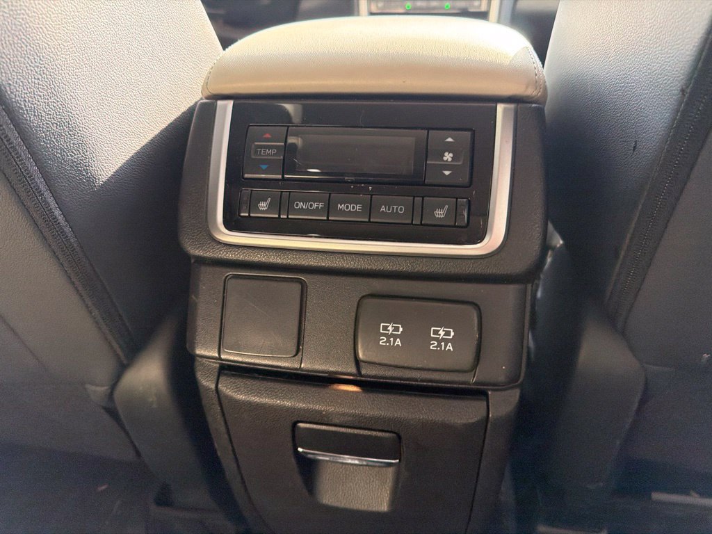 Used 2019 Subaru Ascent Limited w/ Popular Package #3 AWD/4WD image 7