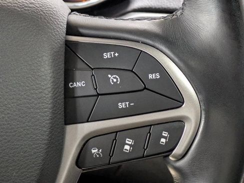 Used 2020 Jeep Grand Cherokee Limited w/ Luxury Group II AWD/4WD image 28