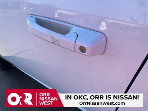 Used 2021 RAM 1500 Classic SLT image 12