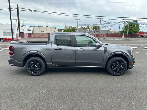 New 2026 Ford Maverick Lobo image 8