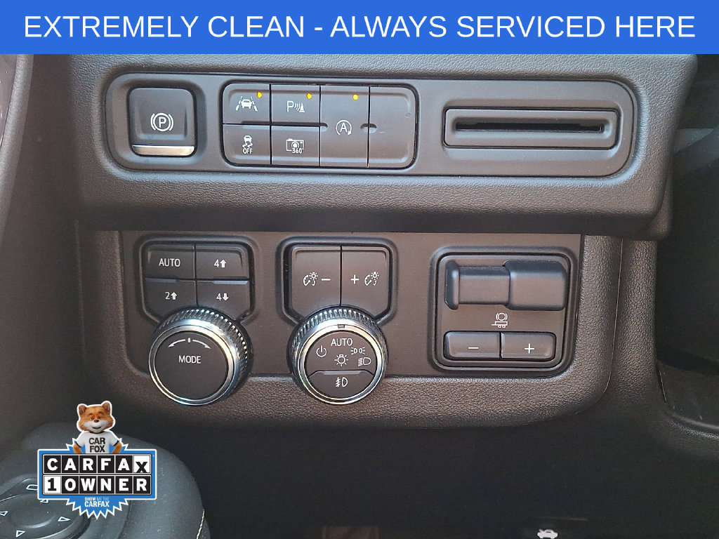 Used 2024 GMC Yukon SLT w/ SLT Luxury Package AWD/4WD image 27
