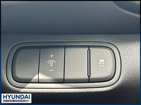 New 2026 Hyundai Venue SEL FWD image 27