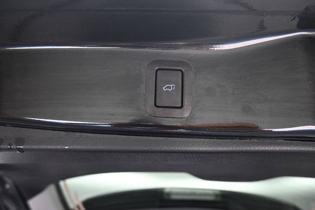 Used 2019 Toyota Highlander Plus AWD/4WD image 54