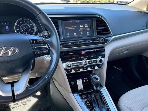 Used 2020 Hyundai Elantra Value Edition w/ Cargo Package (C1) FWD image 9