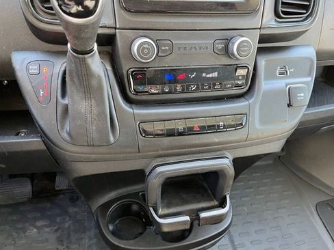 Used 2025 RAM ProMaster 2500 w/ Convenience Group image 20