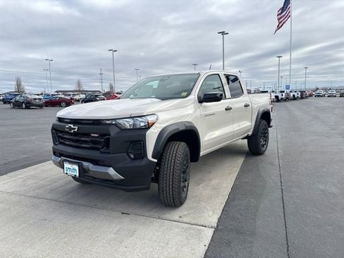 New 2026 Chevrolet Colorado Trail Boss AWD/4WD image 7