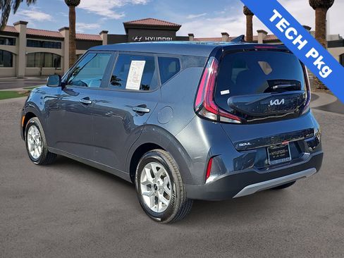 Used 2025 Kia Soul LX w/ LX Technology Package FWD image 6