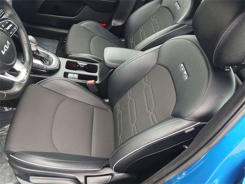 Used 2022 Kia Forte GT-Line w/ GT-Line Premium Package image 11