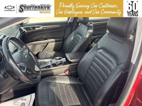 Used 2013 Ford Fusion SE image 10