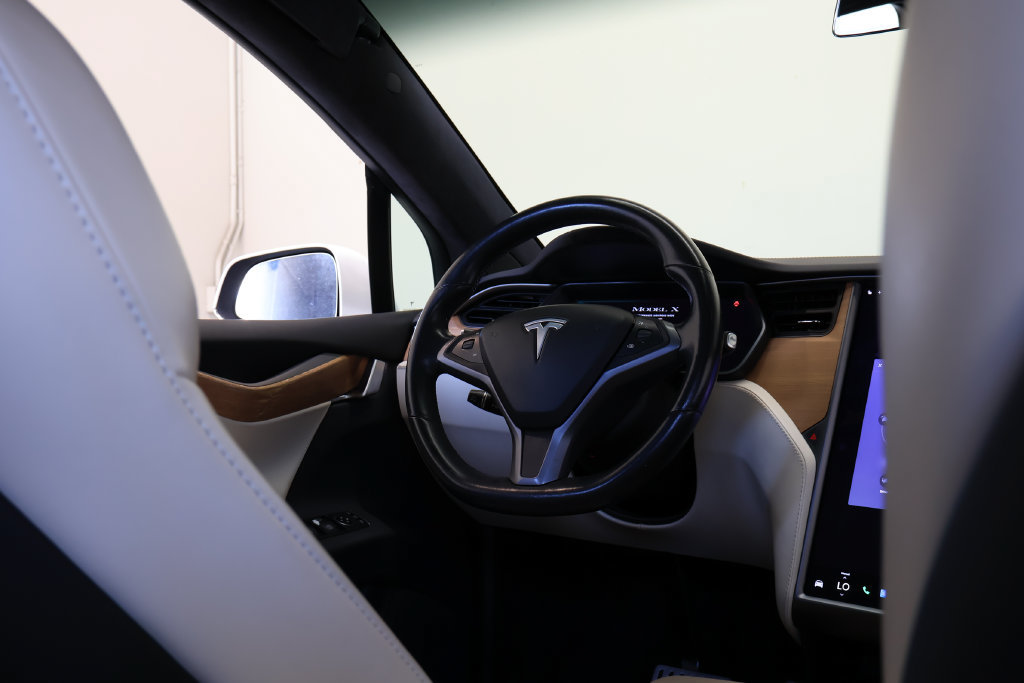 Used 2020 Tesla Model X Performance AWD/4WD image 23