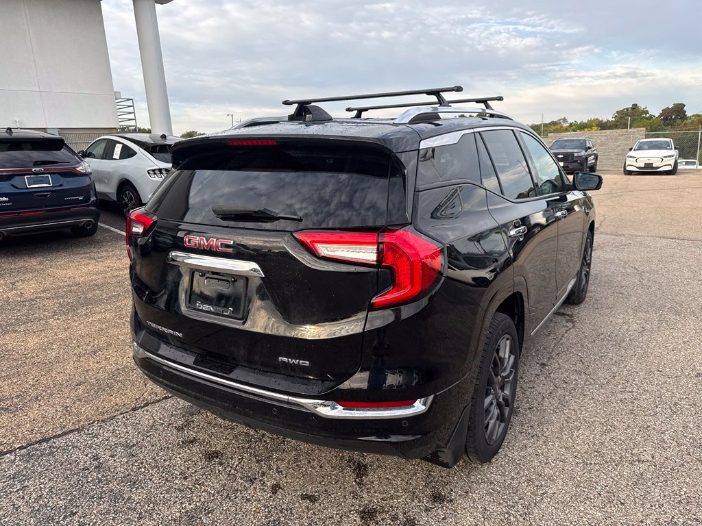 Used 2022 GMC Terrain Denali w/ Black Diamond Edition AWD/4WD image 7