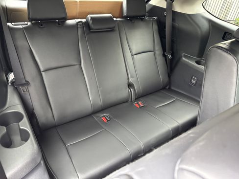 New 2026 Toyota Highlander Platinum AWD/4WD image 20
