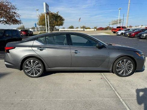 Certified 2025 Nissan Altima 2.5 SL FWD image 2