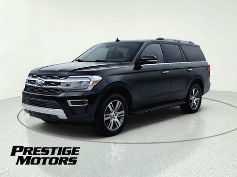 Used 2024 Ford Expedition Limited AWD/4WD image 3