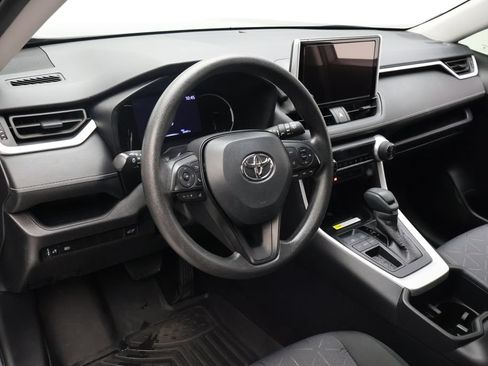 Used 2025 Toyota RAV4 XLE w/ Convenience Package FWD image 15