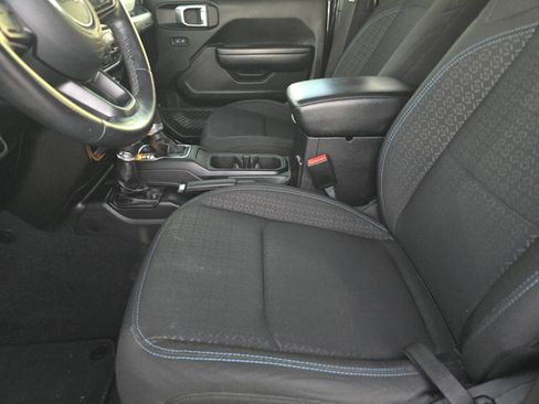 Used 2021 Jeep Wrangler Unlimited Islander image 7