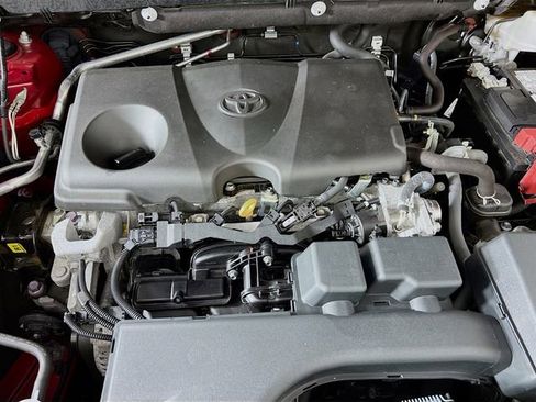 Certified 2022 Toyota RAV4 Limited image 32