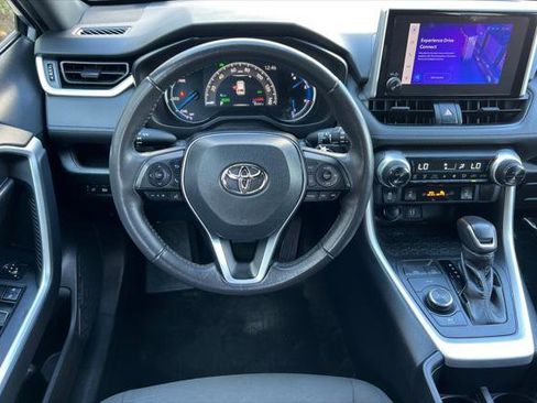 Certified 2023 Toyota RAV4 SE image 14