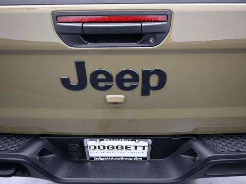 New 2026 Jeep Gladiator Willys AWD/4WD image 10
