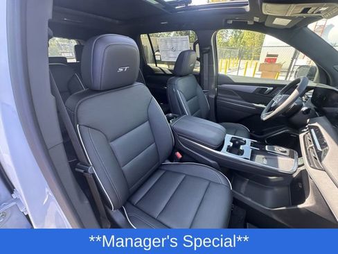 New 2026 Buick Enclave Sport Touring w/ Power Package FWD image 25