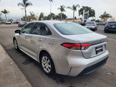 Used 2024 Toyota Corolla LE image 5