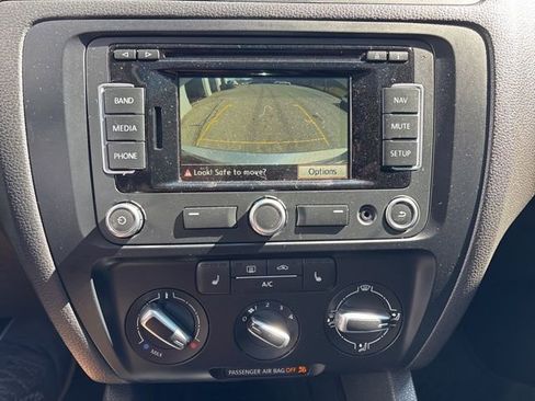 Used 2014 Volkswagen Jetta TDI FWD image 18