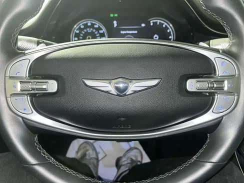 Used 2025 Genesis GV70 2.5T image 16