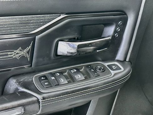 Used 2022 RAM 2500 Limited AWD/4WD image 24