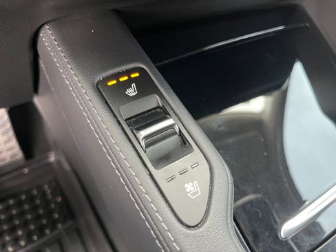 Used 2022 Kia Telluride SX w/ Nightfall Edition Package AWD/4WD image 19