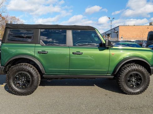 Used 2022 Ford Bronco Badlands w/ Sasquatch Package AWD/4WD image 8