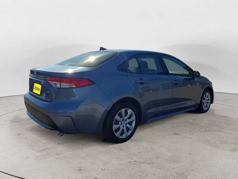 Used 2022 Toyota Corolla LE FWD image 5