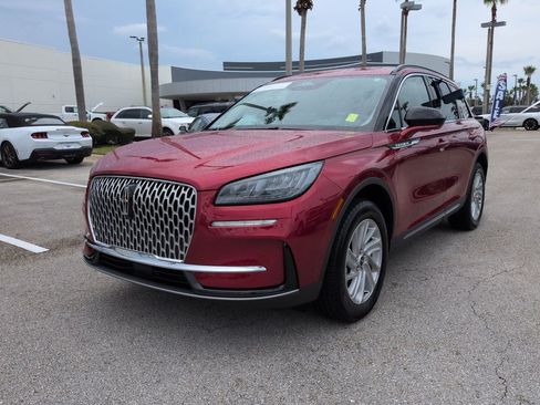 Used 2026 Lincoln Corsair Premiere FWD image 9
