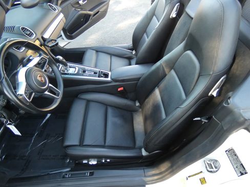 Used 2017 Porsche 718 Boxster S image 36