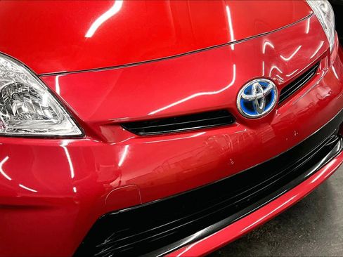 Used 2014 Toyota Prius Two FWD image 28
