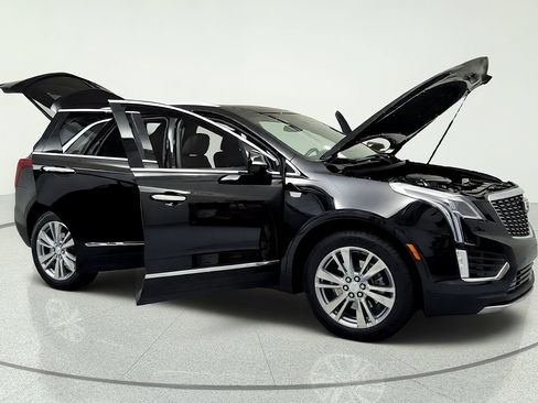 Certified 2024 Cadillac XT5 Premium Luxury w/ LPO, Floor Liner Package AWD/4WD image 14