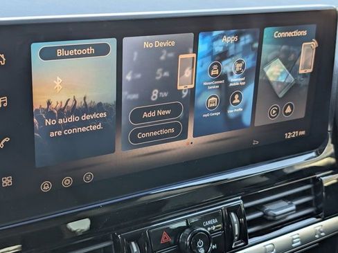 New 2026 Nissan Pathfinder SL FWD image 16