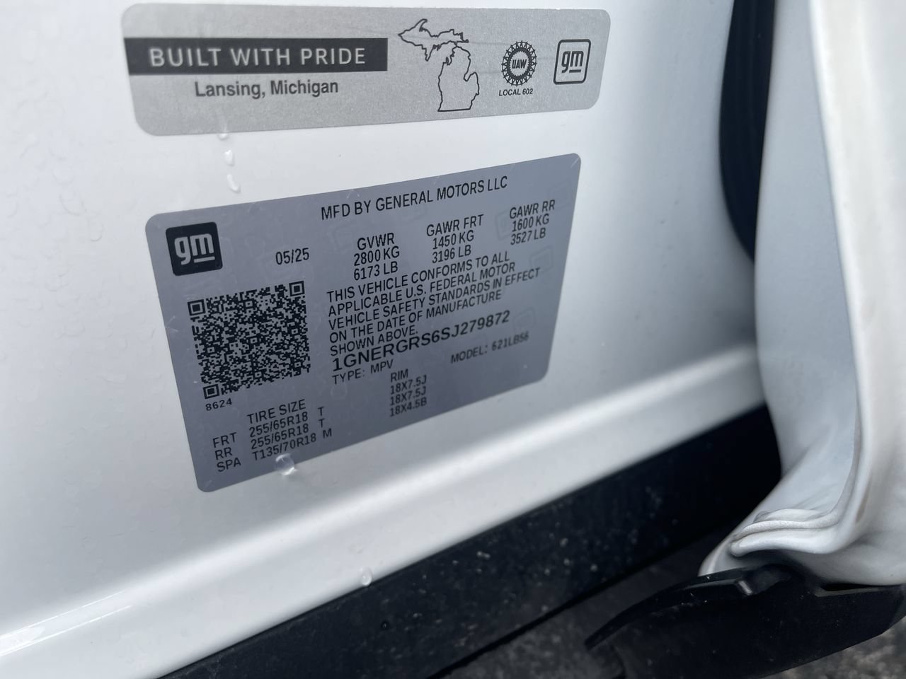 Used 2025 Chevrolet Traverse LT FWD image 34