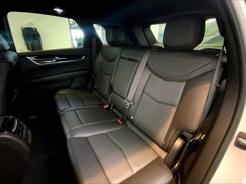 Used 2022 Cadillac XT5 Premium Luxury w/ Technology Package image 37