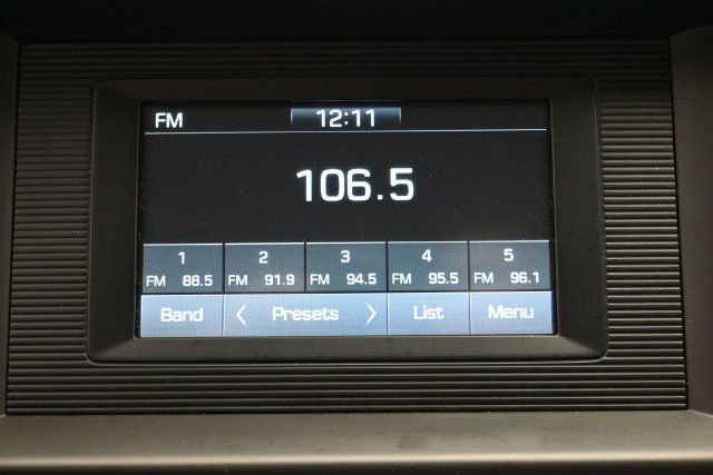 Used 2020 Hyundai Elantra SE FWD image 19