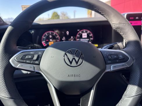 New 2026 Volkswagen Tiguan SE R-Line image 27