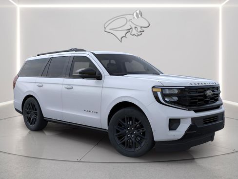 New 2026 Ford Expedition Platinum w/ Stealth Appearance Package AWD/4WD image 7