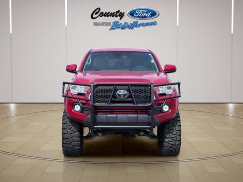 Used 2021 Toyota Tacoma SR5 image 12