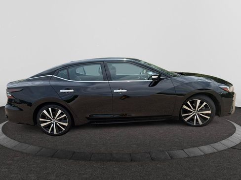 Used 2023 Nissan Maxima SV w/ Floor Mat Group FWD image 3