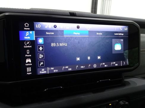 Used 2024 Jeep Wrangler Sahara image 29