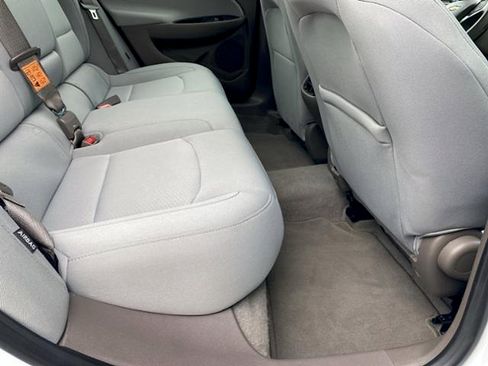 Used 2024 Chevrolet Malibu LT image 20