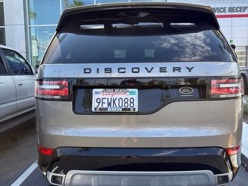 Used 2020 Land Rover Discovery Landmark AWD/4WD image 9