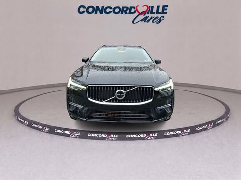 Used 2023 Volvo XC60 B5 Core w/ Climate Package AWD/4WD image 2